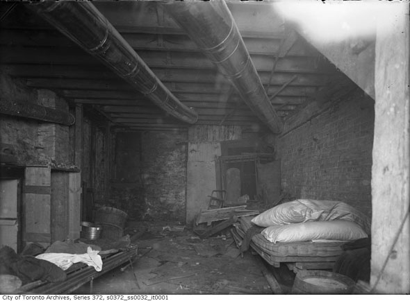 20130910-Slums-Basement