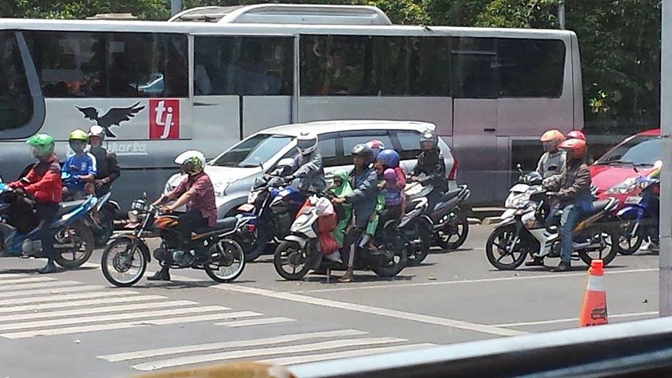 10668525_850944814945151_882061802_n