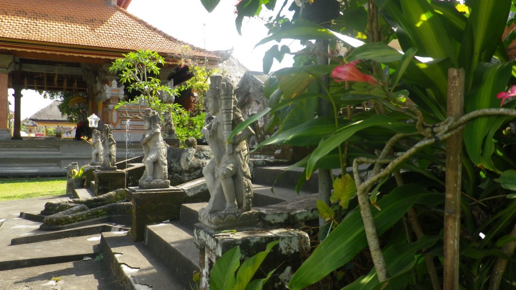 Pejeng temple