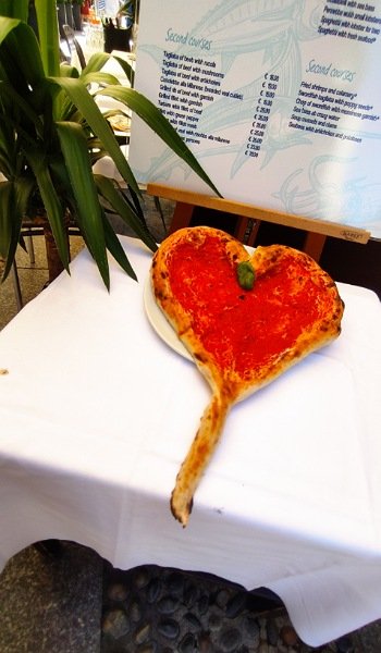 pizza en forme de coeur